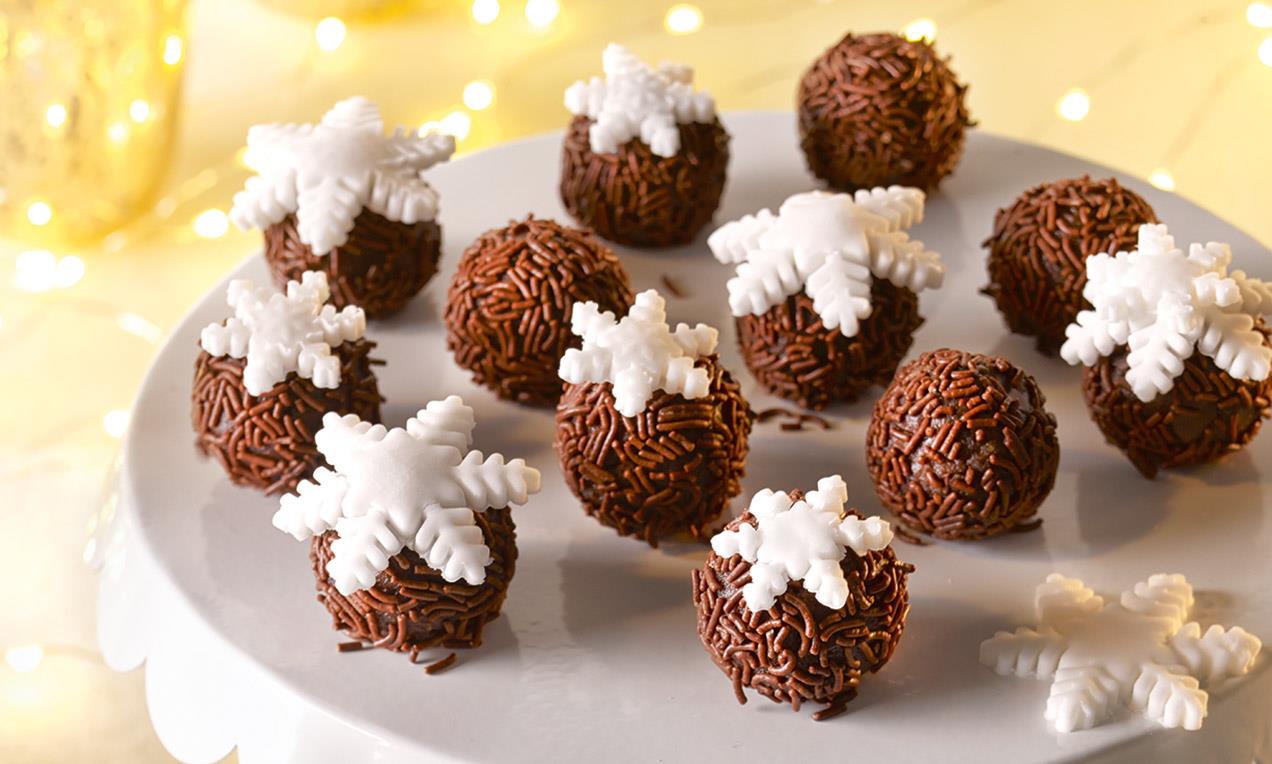 Hópelyhes csokigolyók