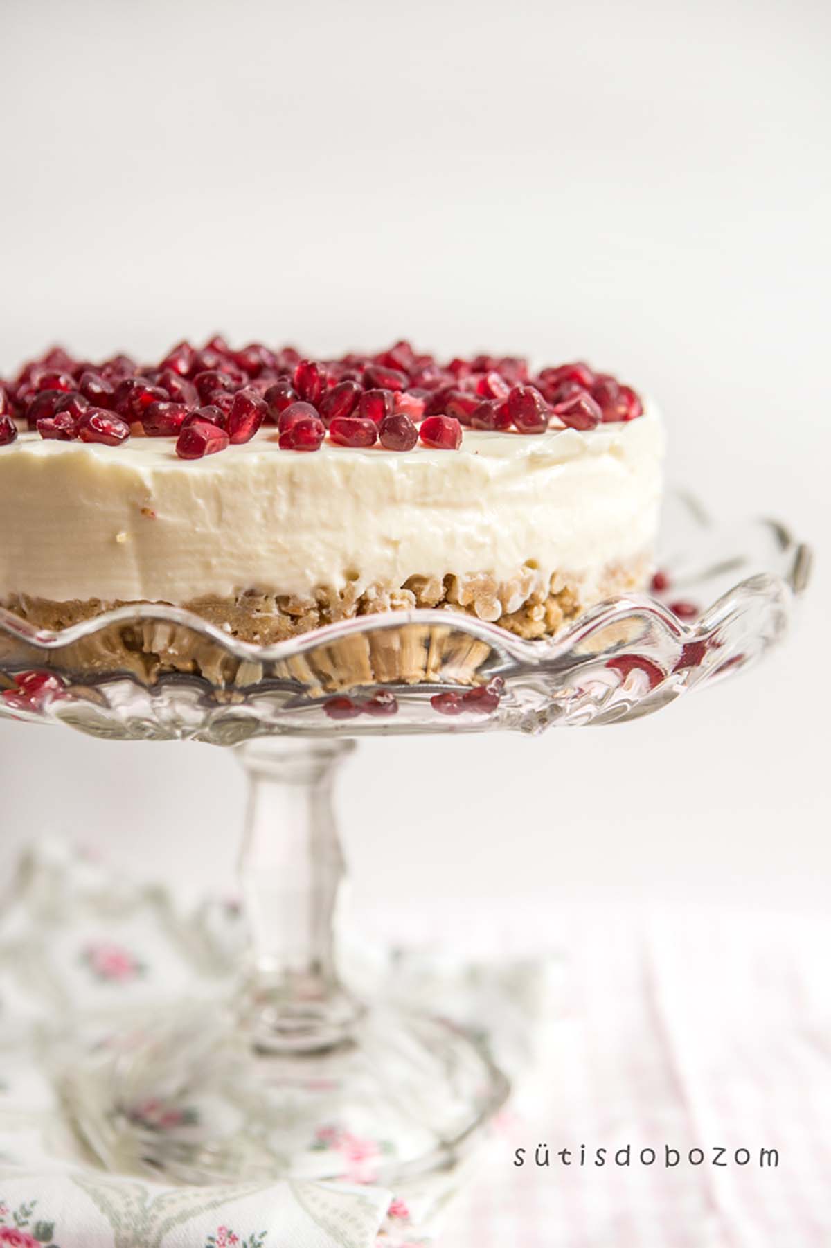 Gránátalmás sajttorta