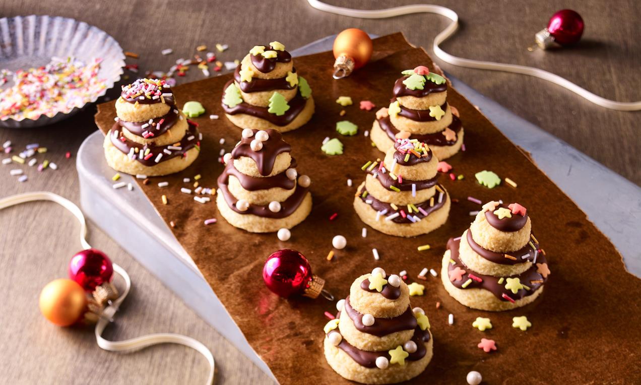 Csokival csurgatott aprósütemény