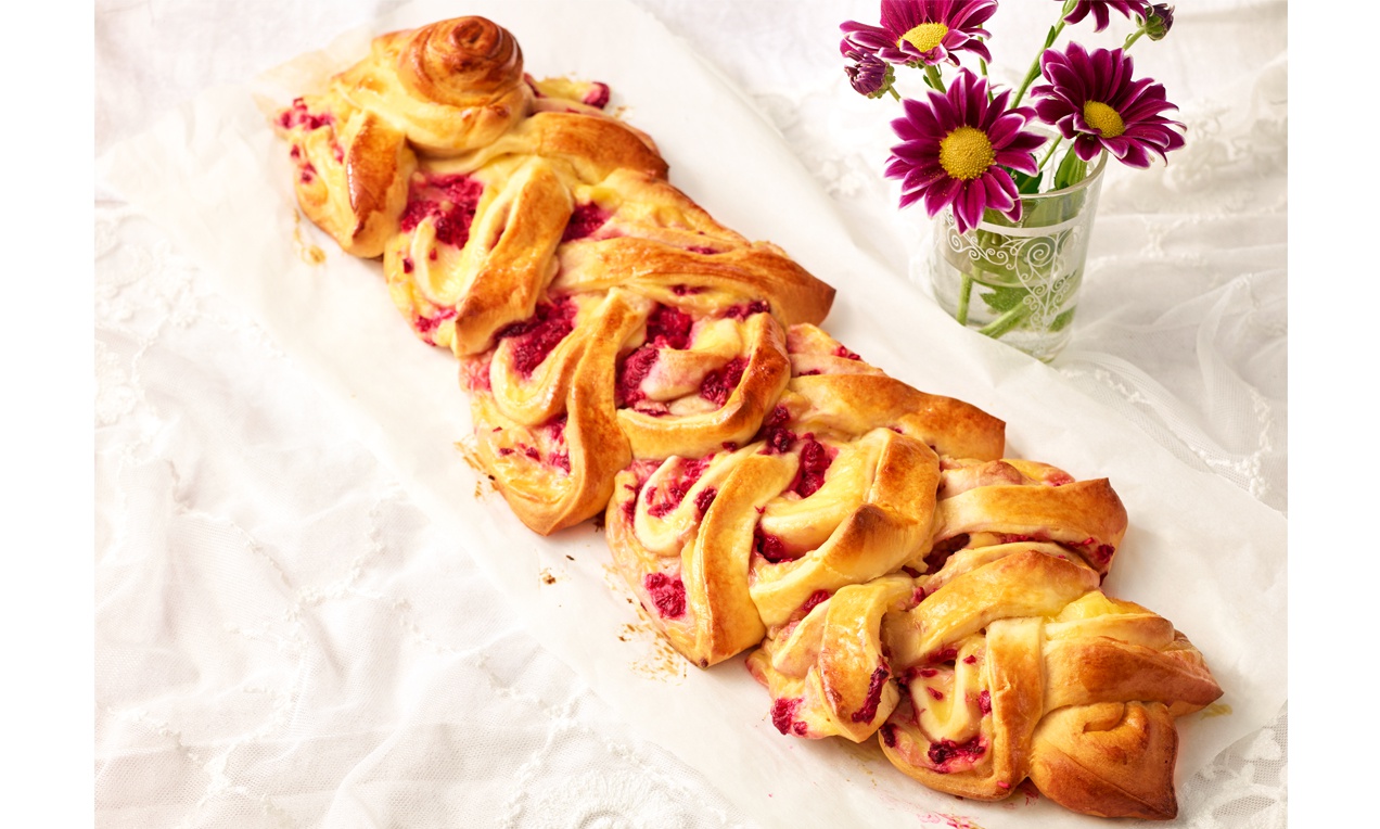 Pudingos-málnás kalács