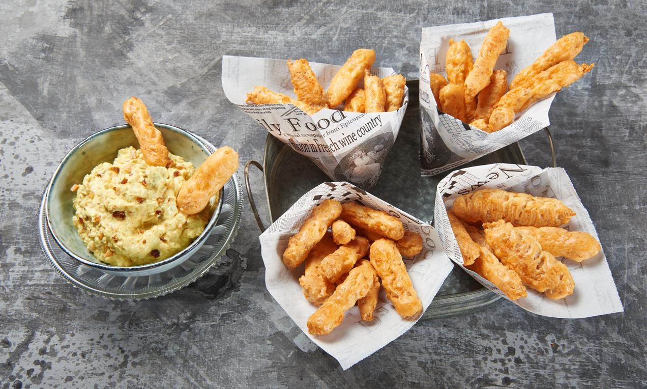 Földimogyorós pálcikák currys mártogatóssal