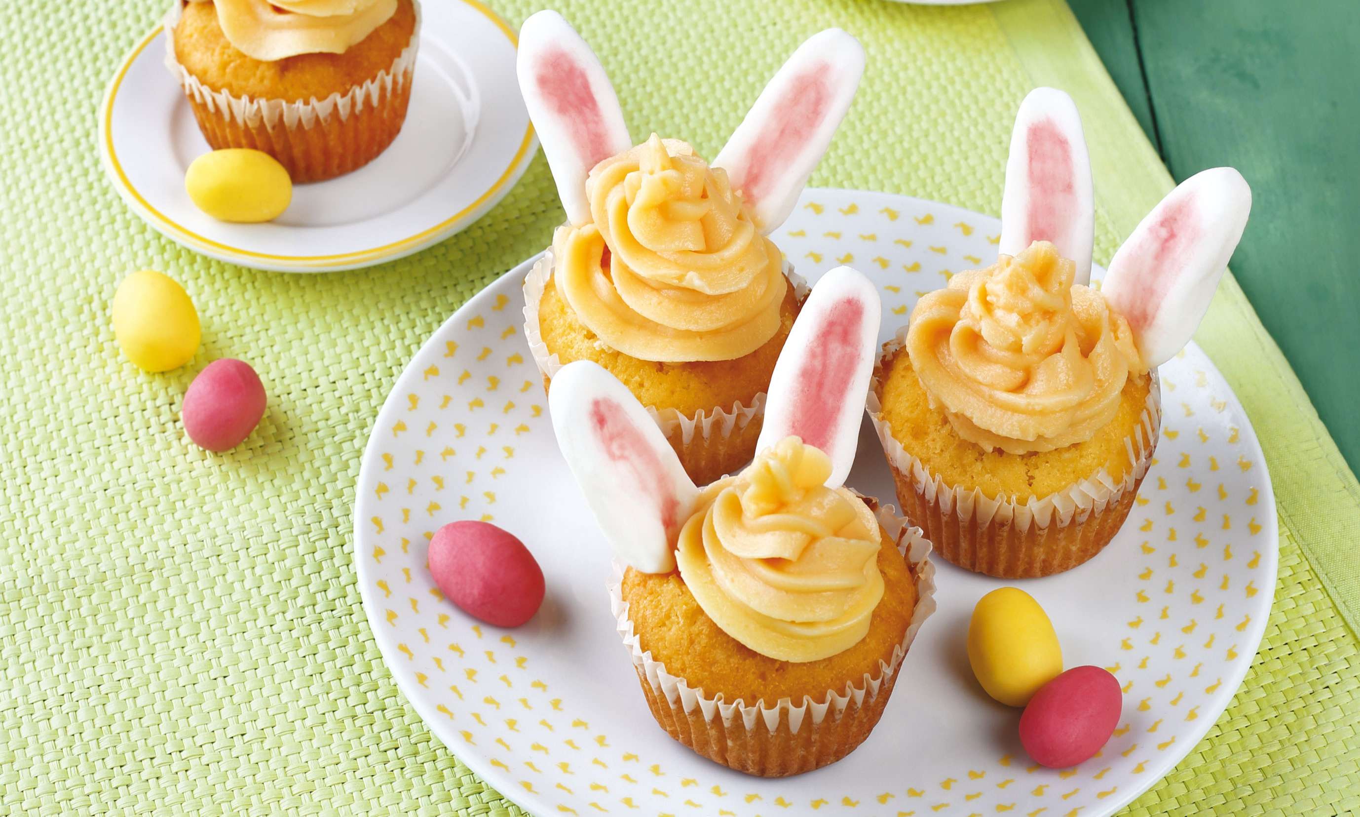 Nyuszifüles cupcake