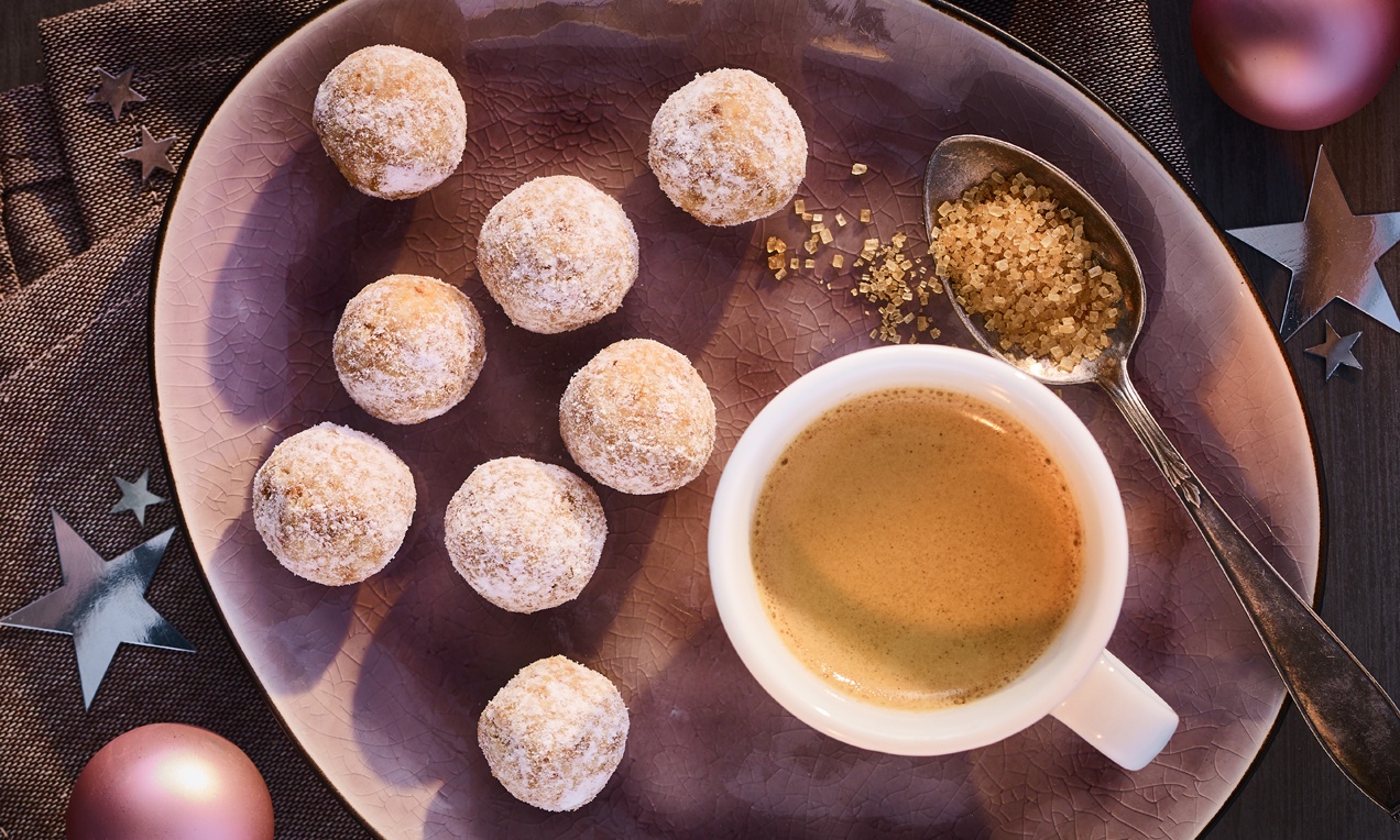 Vegán kókuszgolyók kandírozott naranccsal