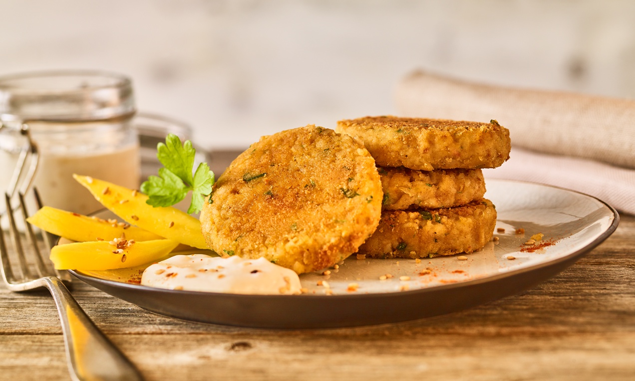 Vegán zöldségtallérok mangó mártogatóssal