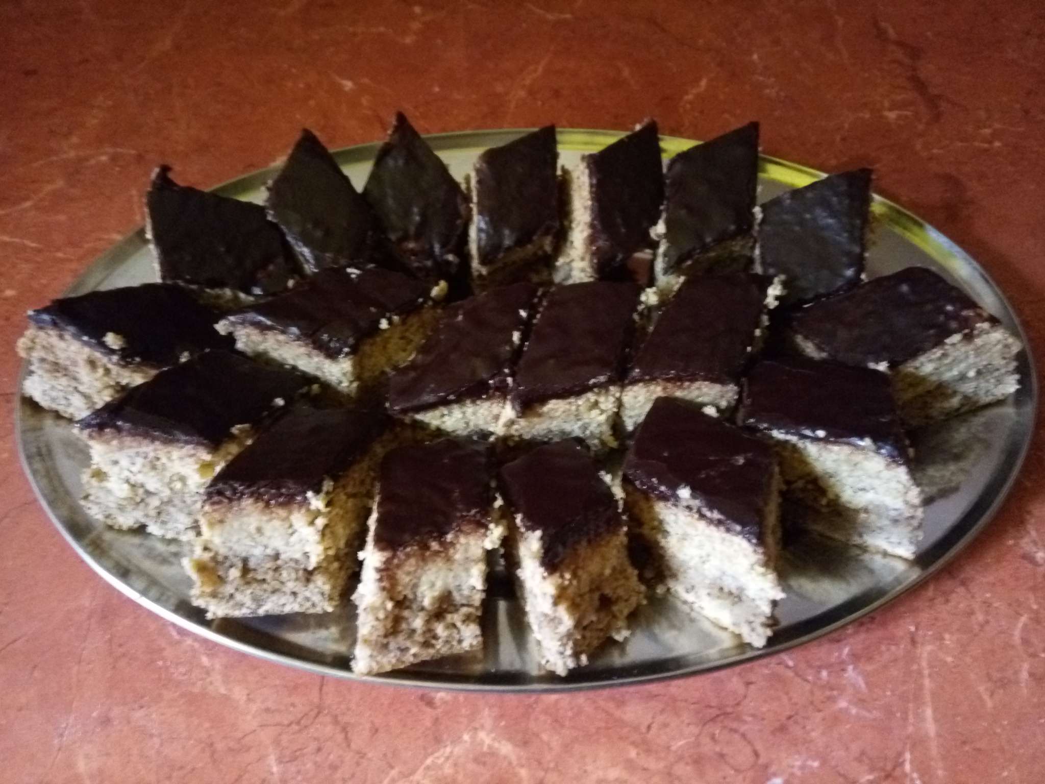 Diós krémes sütemény