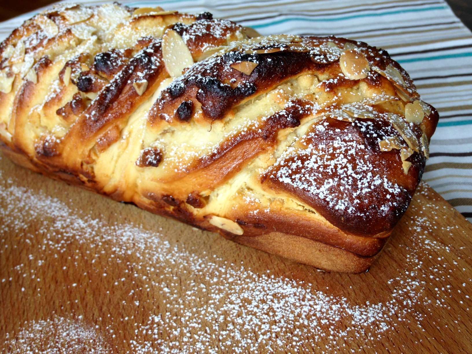 Marcipànos kalàcs (Babka)