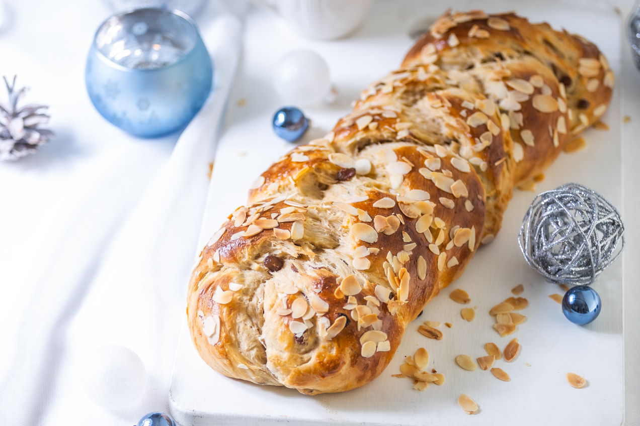 Kovászos adventi kalács