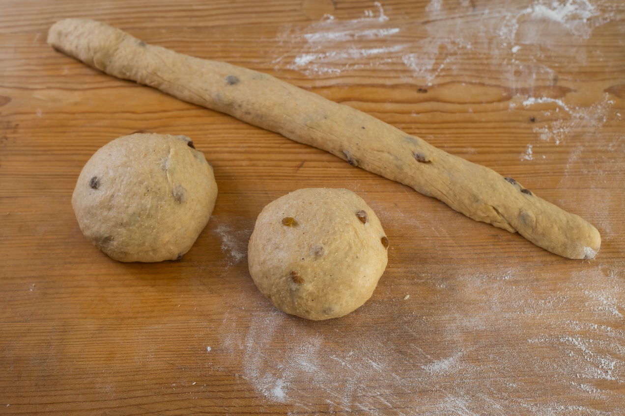 Kovászos adventi kalács