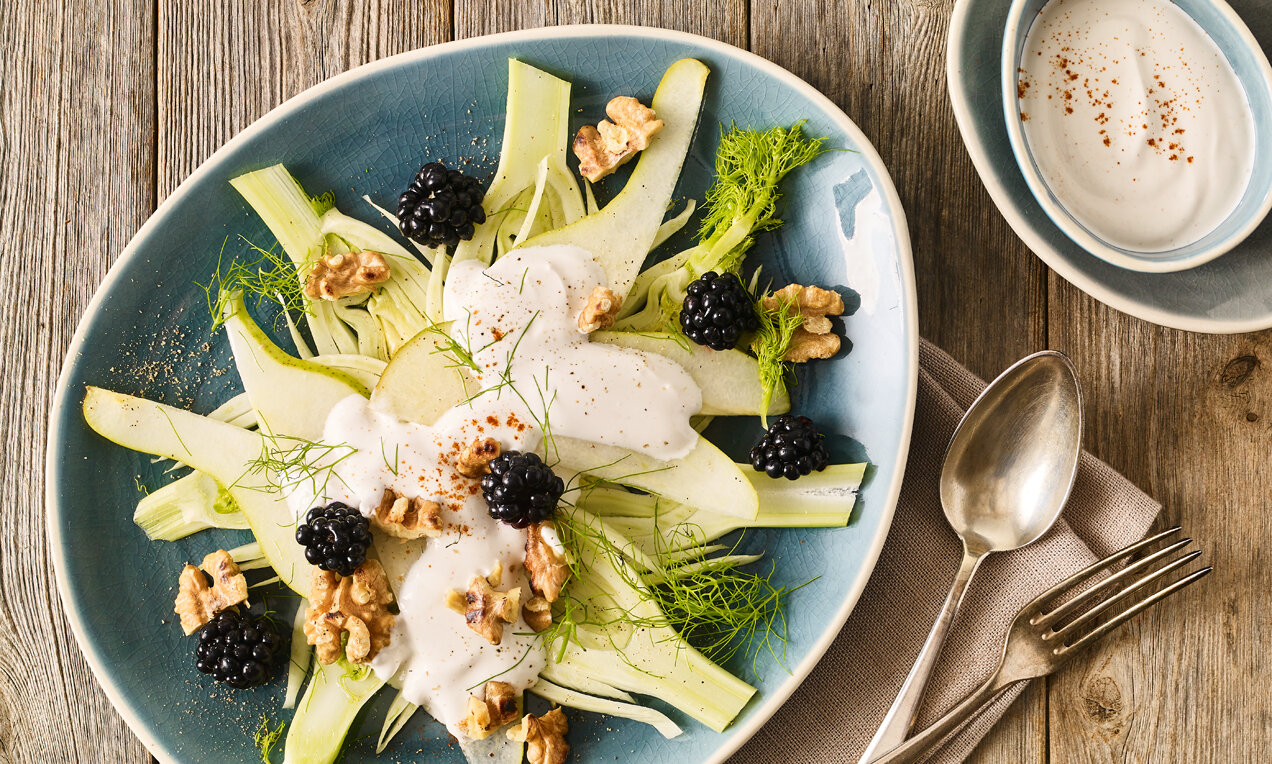 Vegán édesköménysaláta körtével