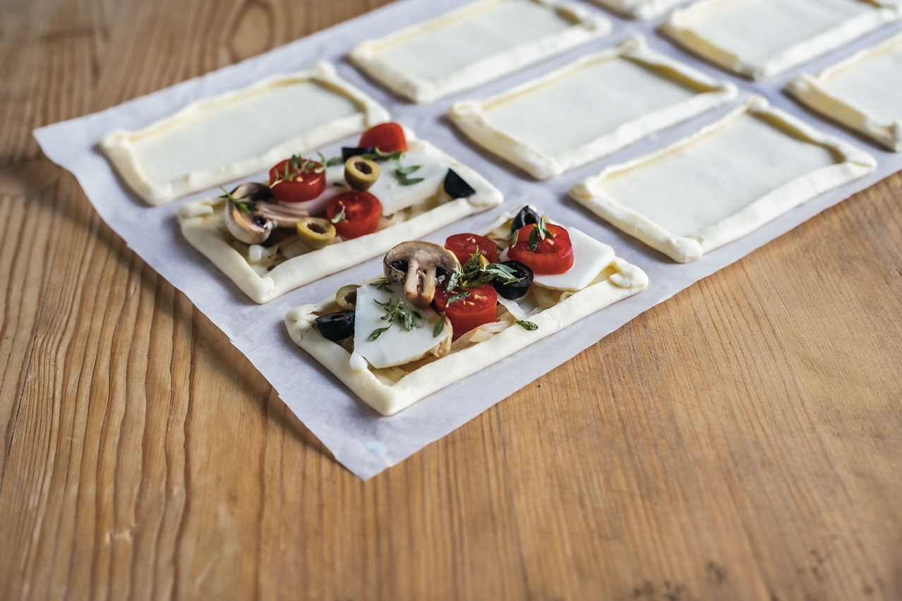 Szilveszteri leveles tészta kanapé