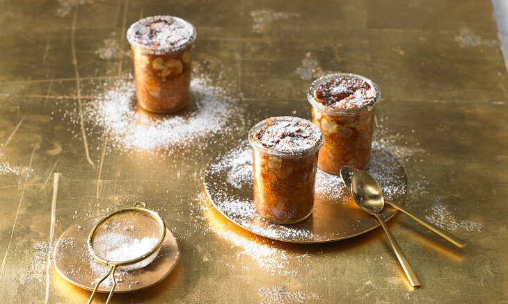 Kis mézes sütemény pohárban