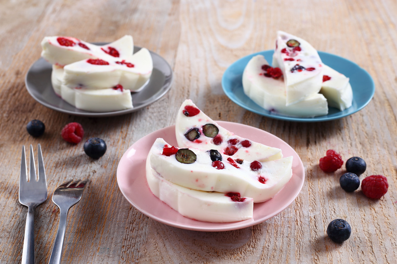 Erdei gyümölcsös joghurtdesszert