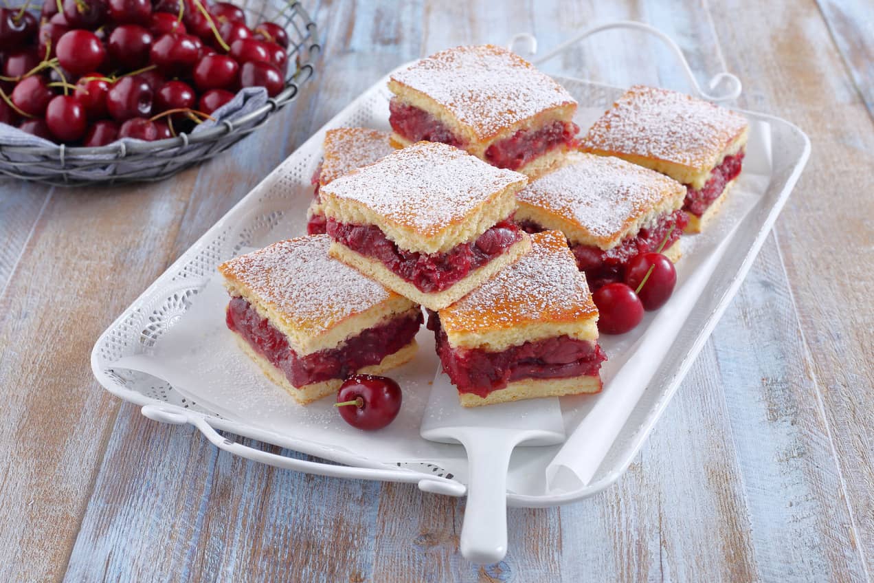 Omlós cseresznyés pite