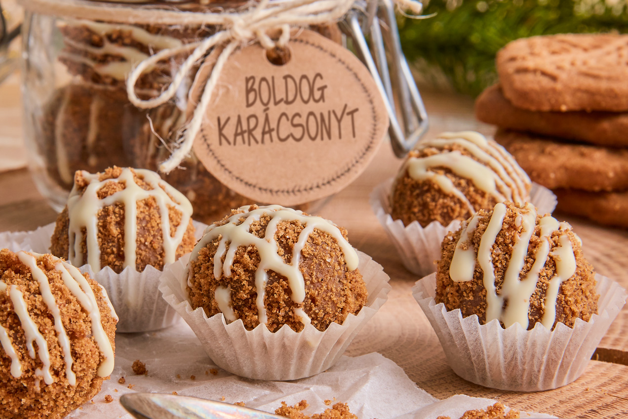 Marcipános-mézes kekszgolyók