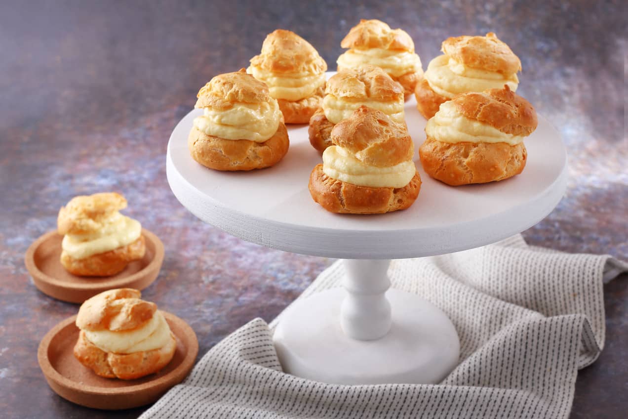 Sajtkrémmel töltött képviselőfánk