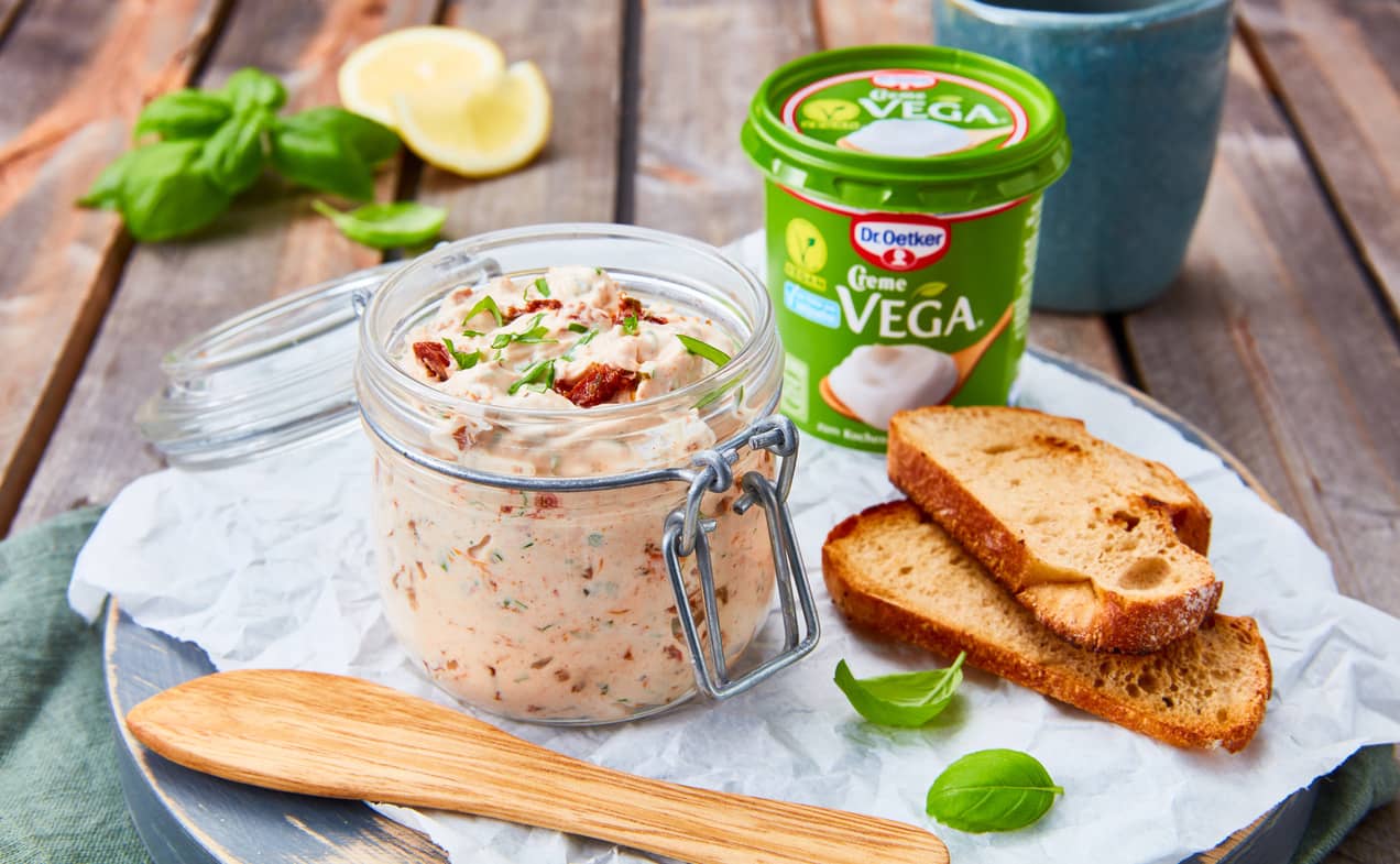 Vegán szendvicskrém szárított paradicsommal