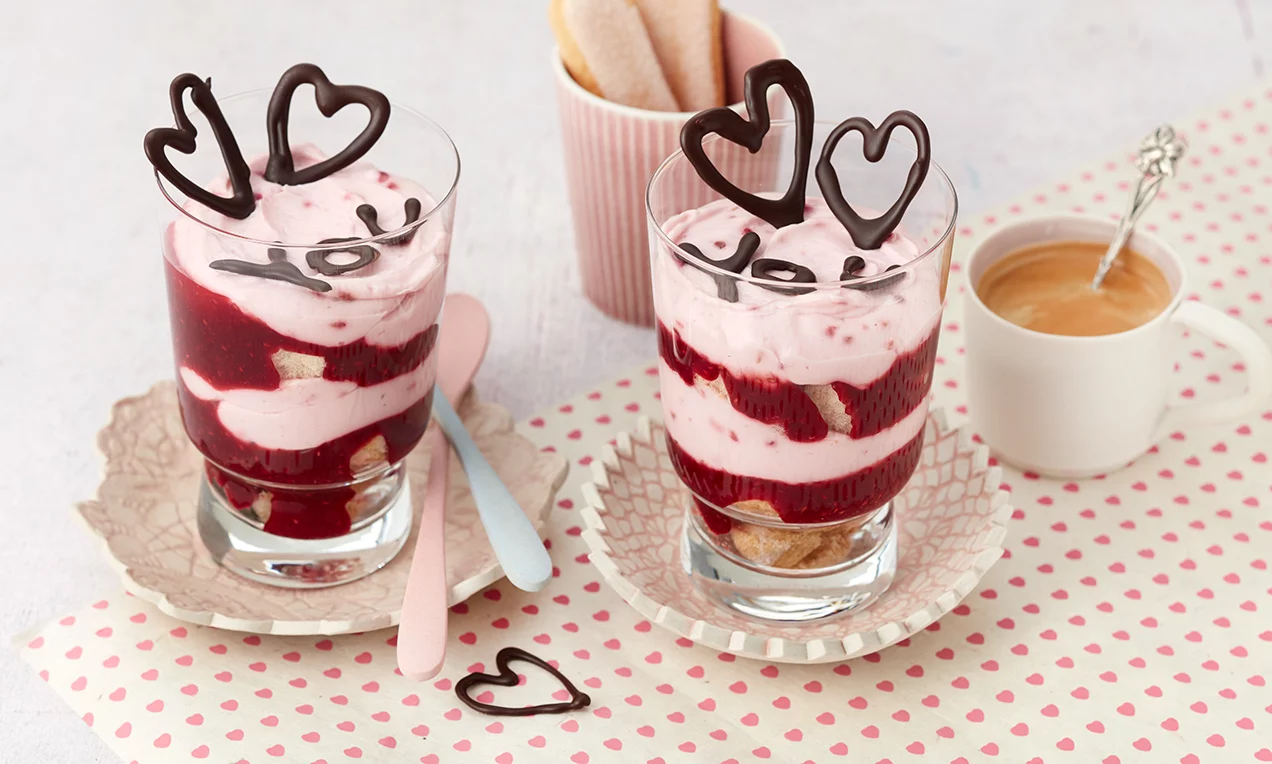 Málnás-joghurtos tiramisu