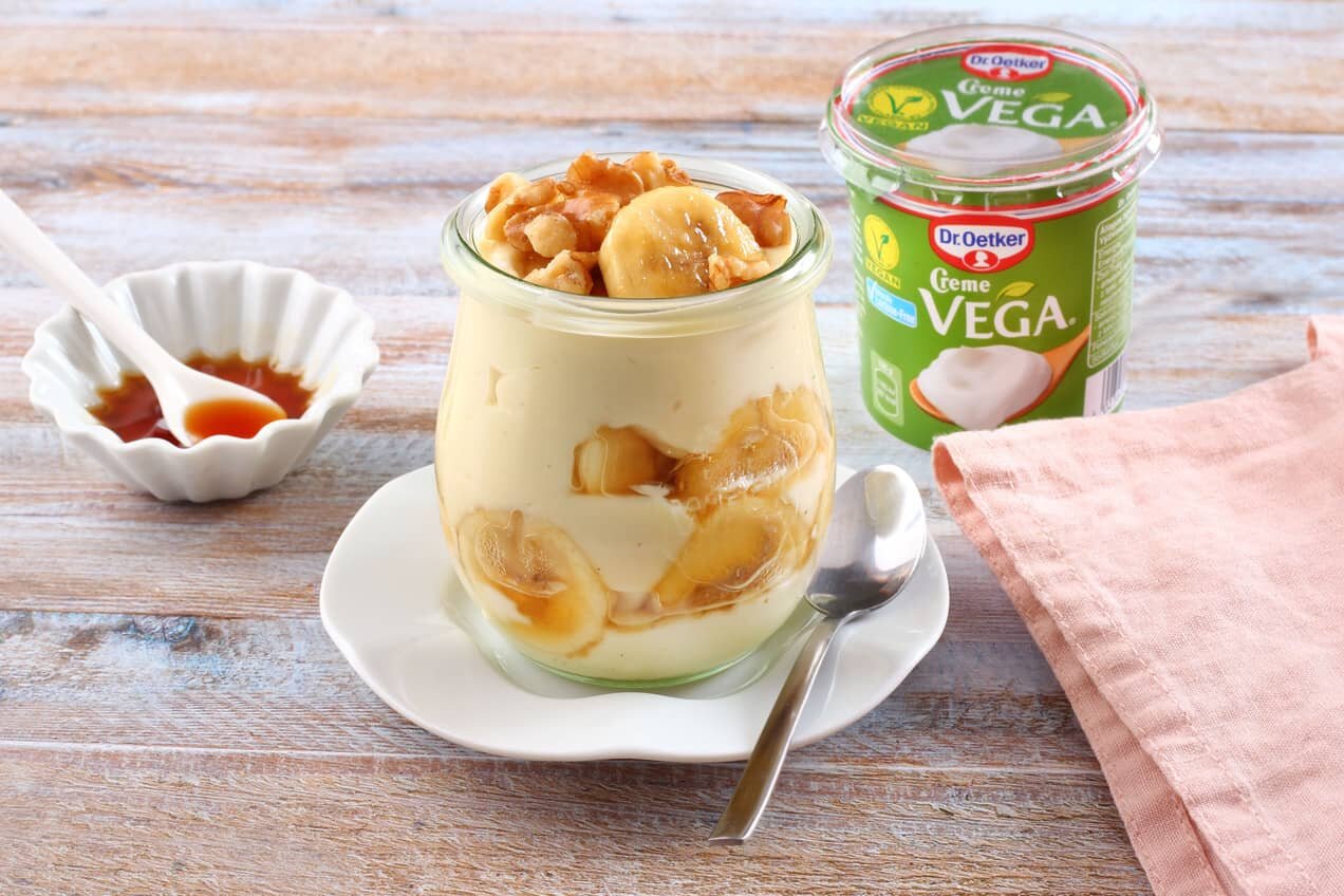 Vegán vaníliás pohárkrém juharszirupos banánnal