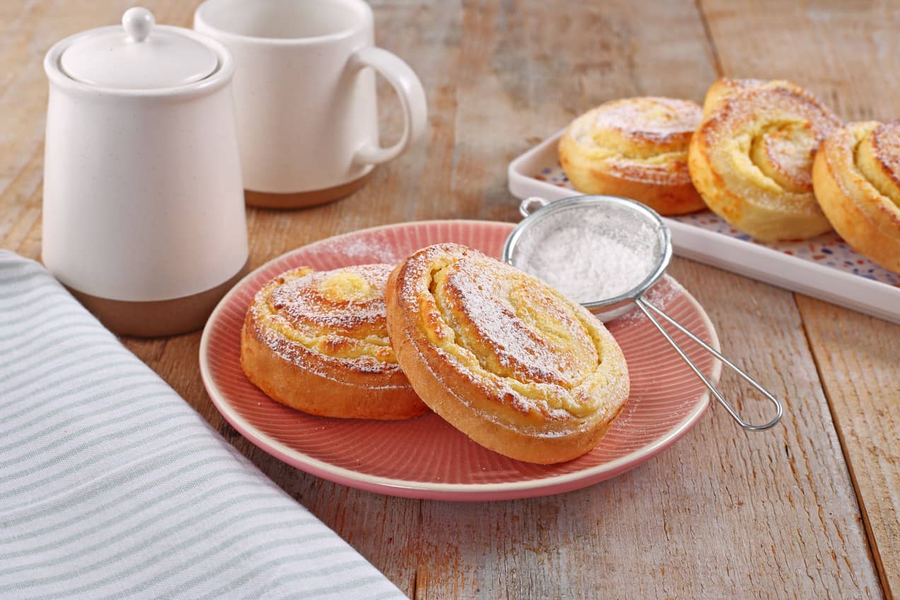 Túrós-vaníliapudingos csigák