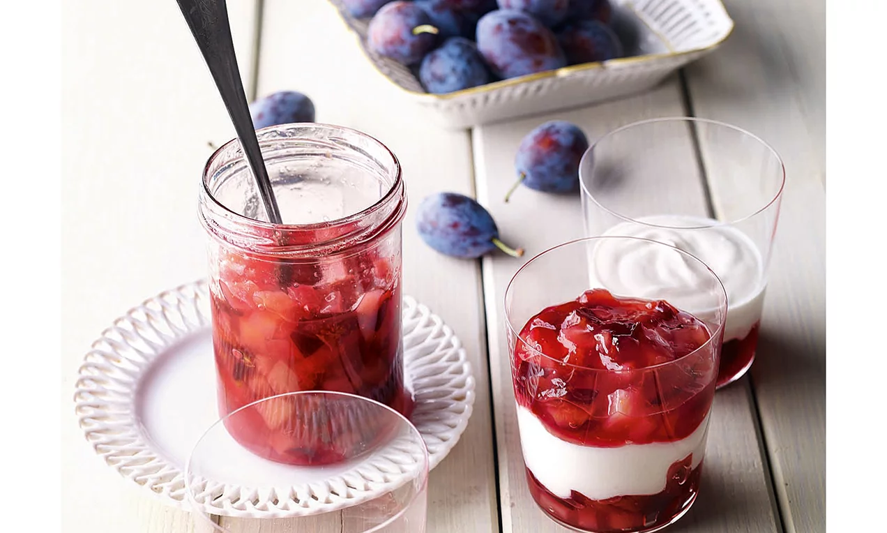 Körtés szilvakompót fahéjjal