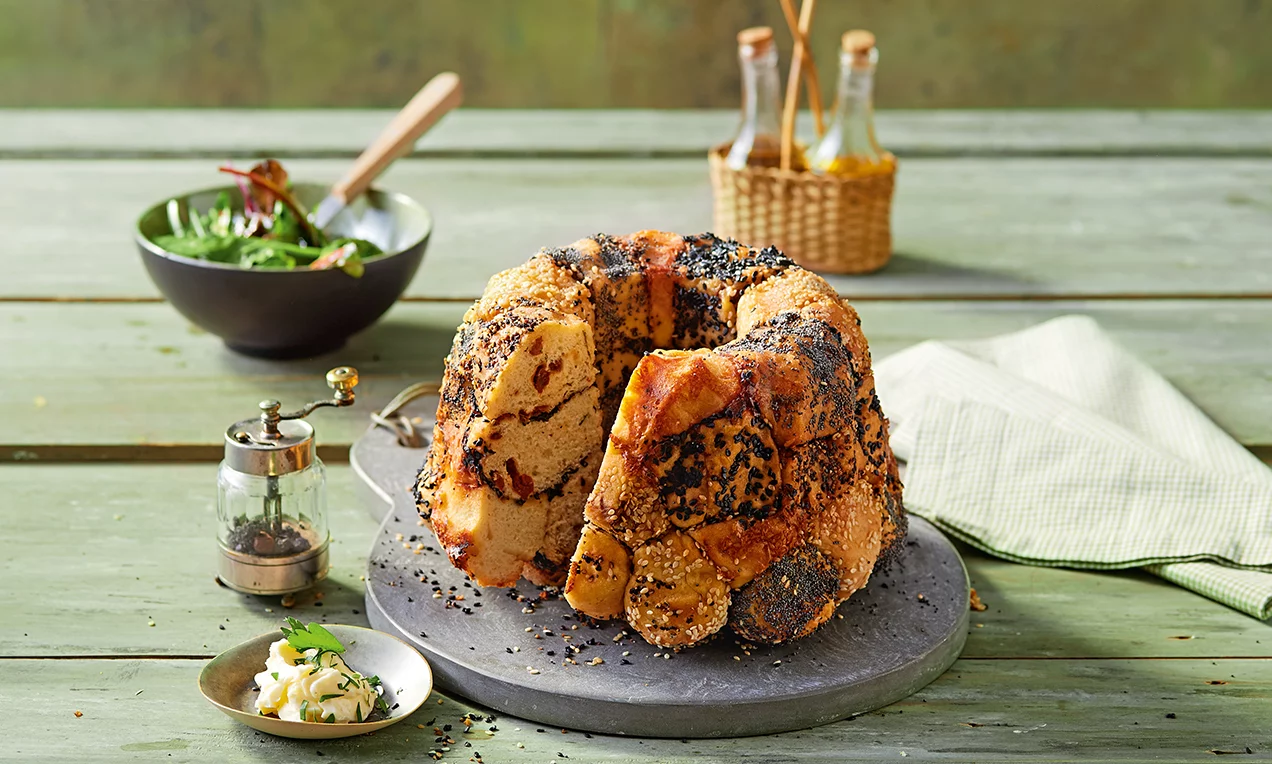 Pikáns majomkenyér