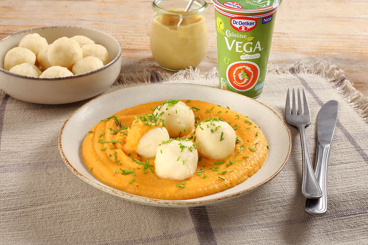 Vegán vadas mártás burgonyagombóccal