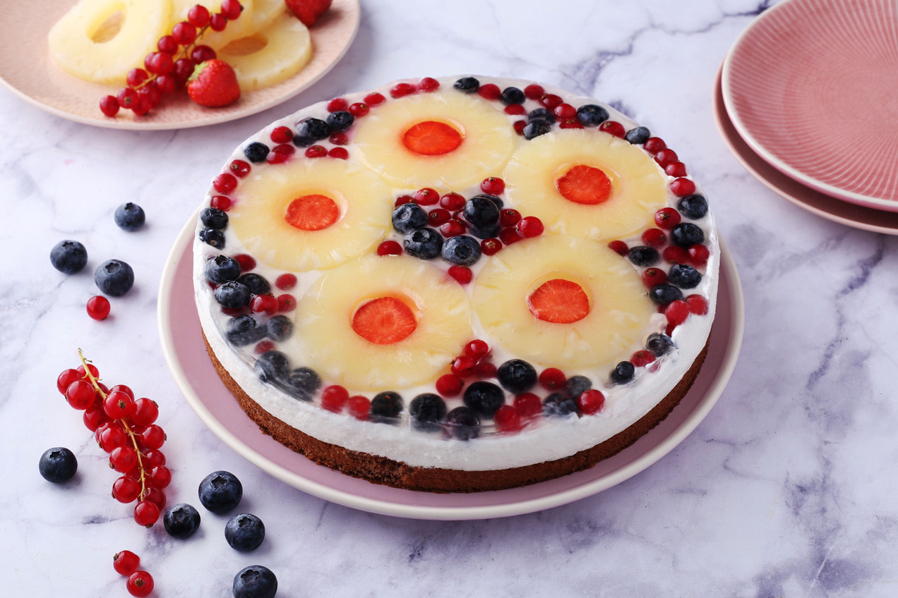 Gyümölcsös joghurttorta