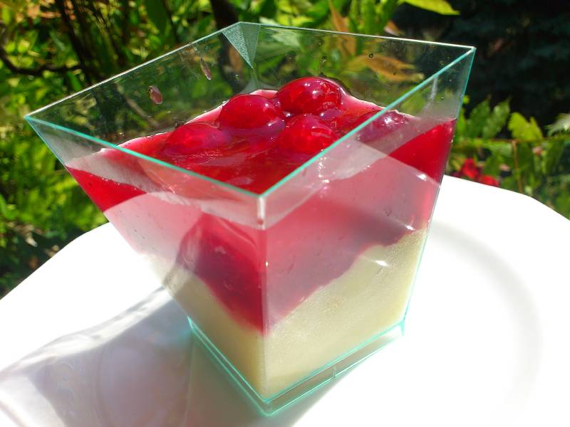 Málnás-csokis pohárkrém