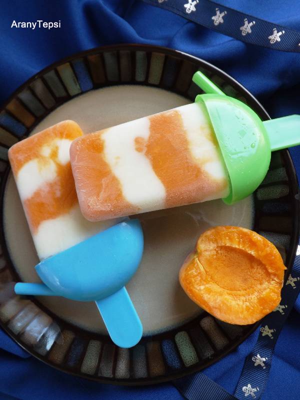 Sárgabarackos-joghurtos hűsítő